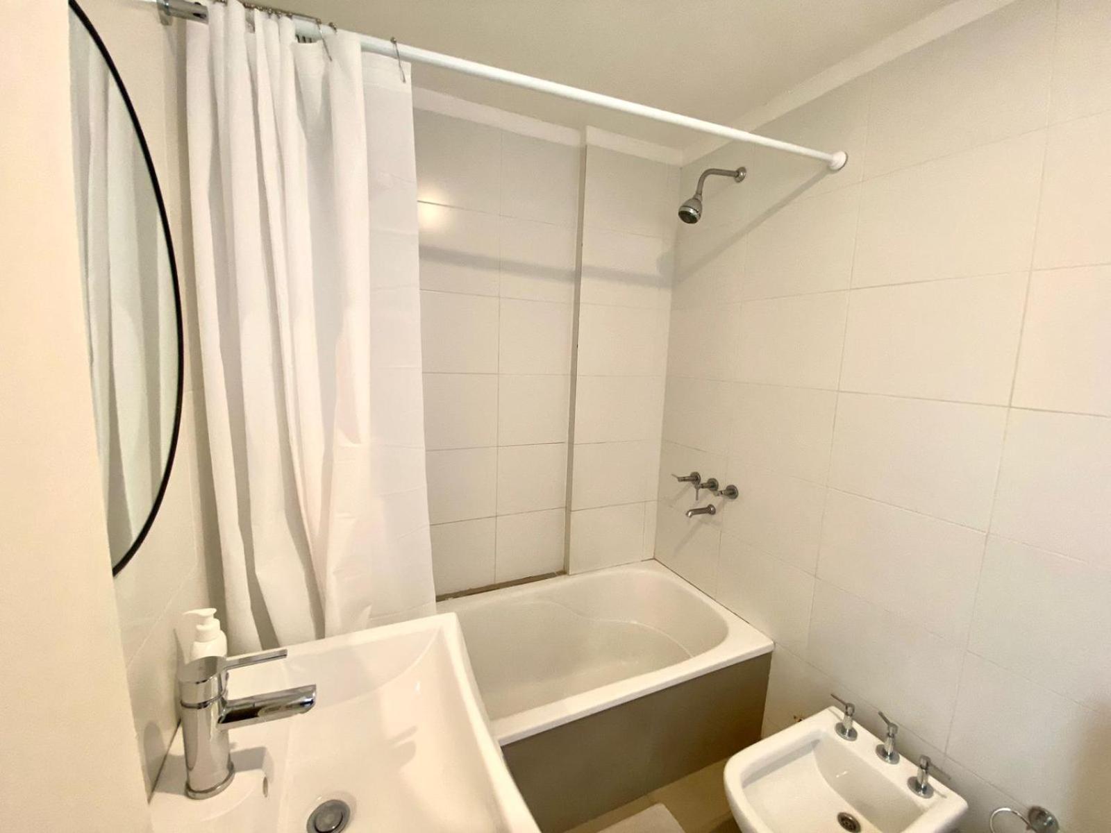 Bright Duplex Next To Rosedal Appartamento