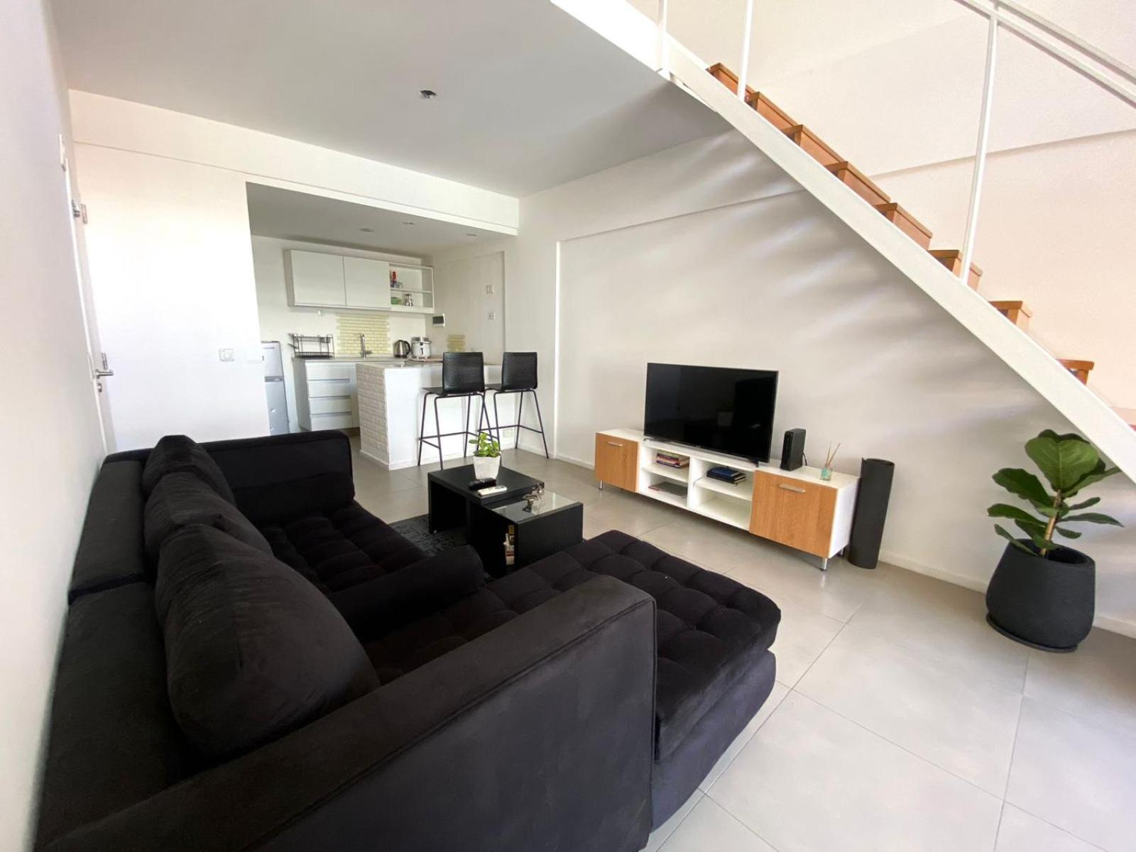 Bright Duplex Next To Rosedal Appartamento *